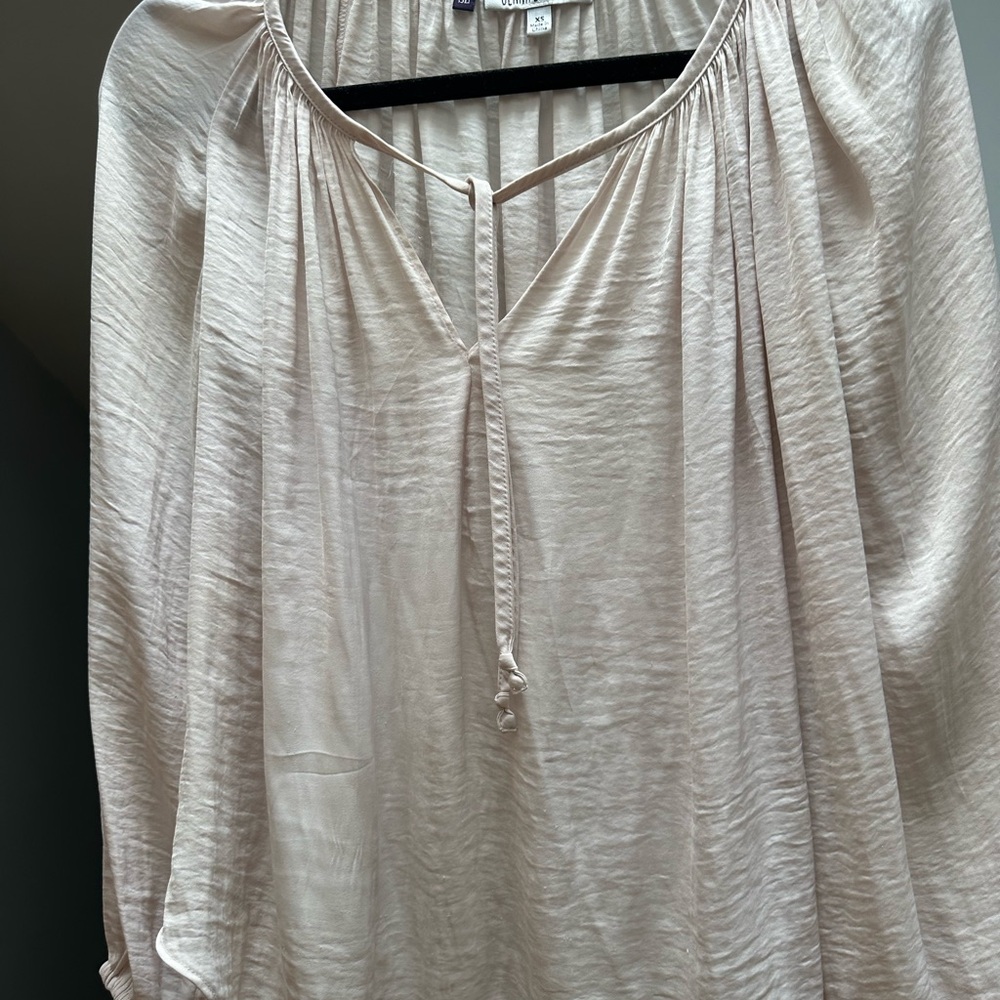 Jennifer Lopez Cream Blouse